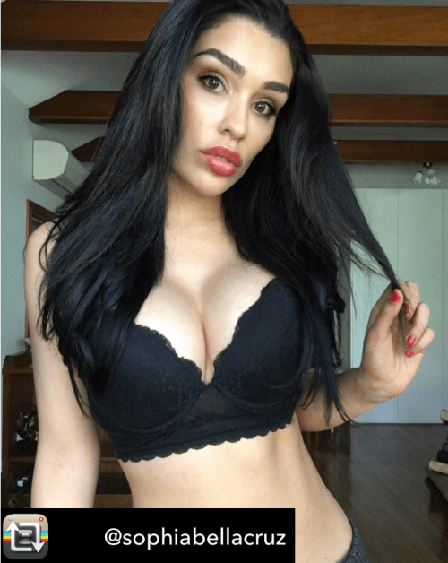 INSTAGLAM 3/4 piece 22″Length Bleach Blonde - HairLocks Hair Extensions on the Gold Coast